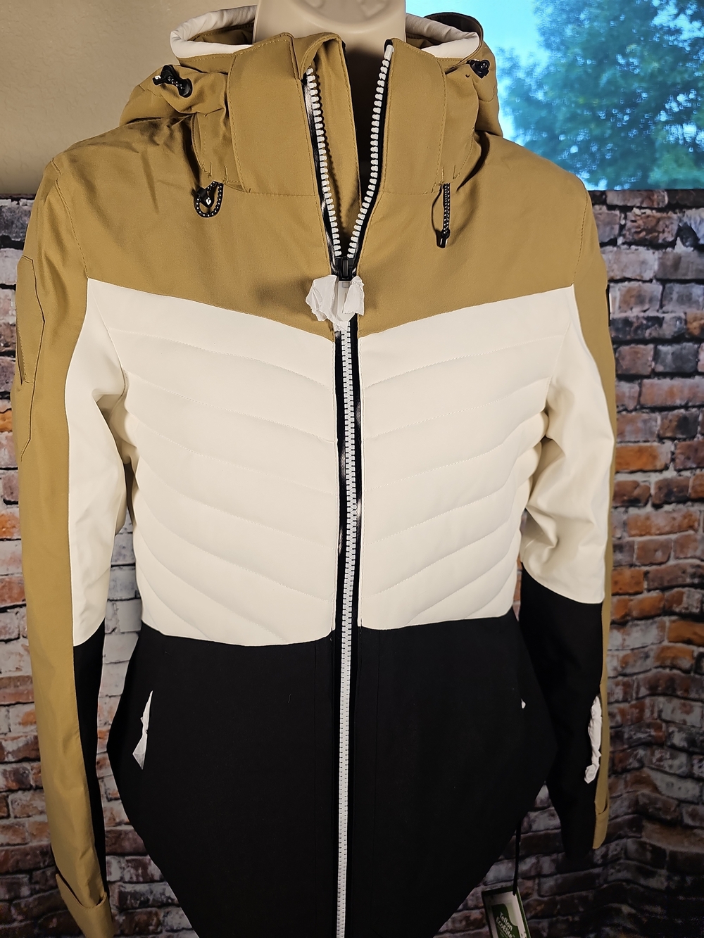 Kiltec Women’s Waterproof Ski Jacket Hooded Snow Coat Colorblock Size US 6 NWT